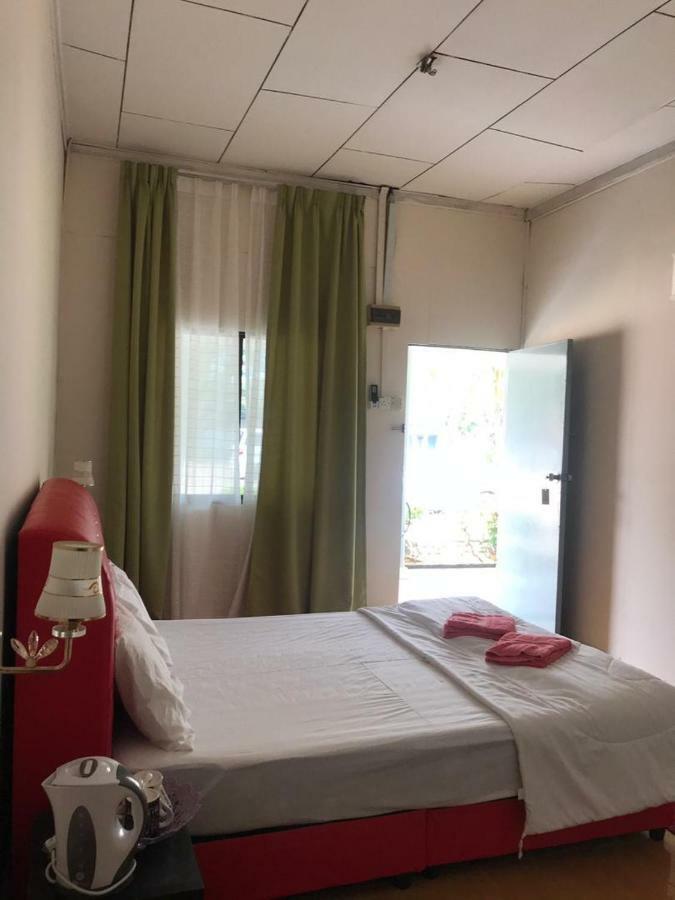 Green Town Hotel & Resort ポートディクソン エクステリア 写真